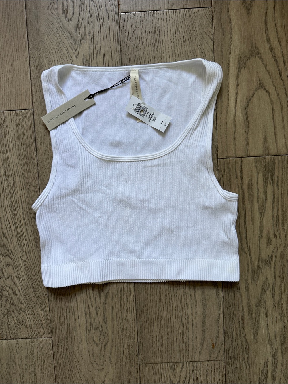 THE GROUP BABATON. White Ribbed Cropped Tank